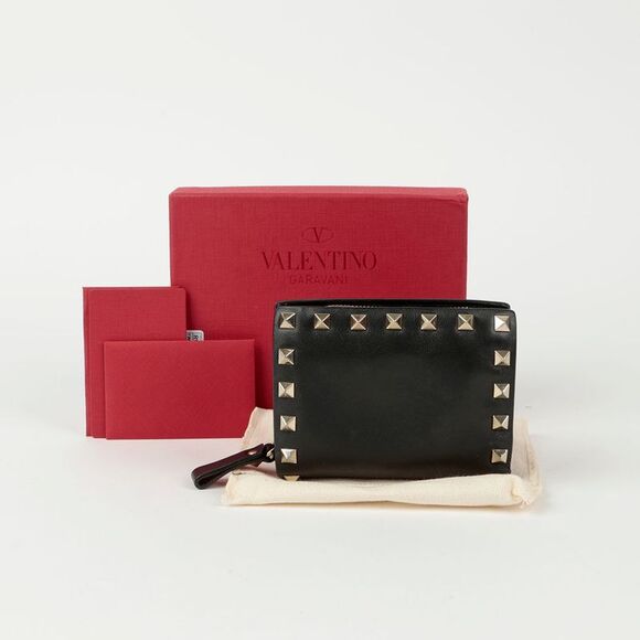 Rockstud Bi-fold Wallet